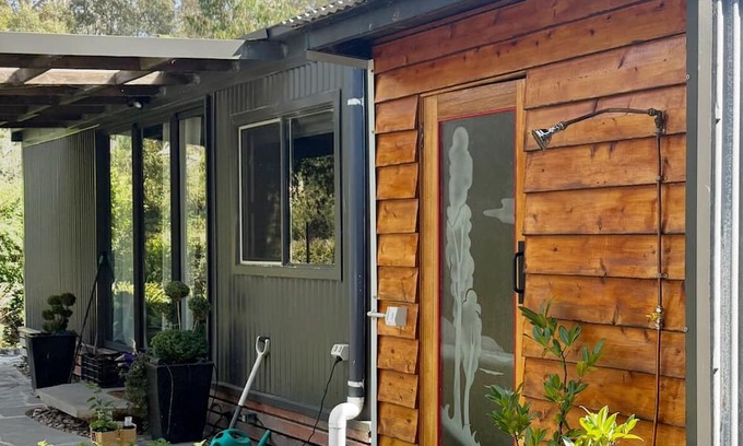 Blackwood House | The Container House and Saunan1 hour west of Melbourne in Blackwood, Victoria