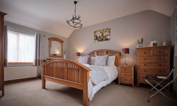 Folkton Cottage | Humble Bee Cottage, Yorkshire Wolds