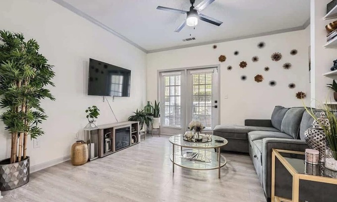 Norcross Apartment | East Atlanta Getaway