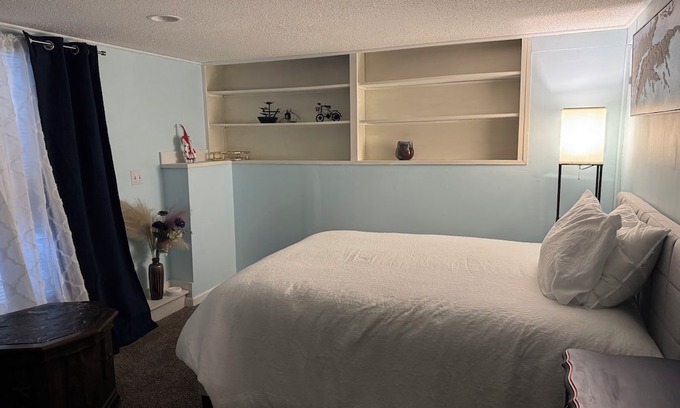 Marlborough House | Cozy basement apartment with private bathroom, kitchen and entrance.