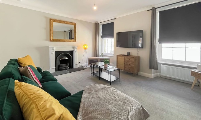 Duns Apartment | Murray Street Town House
