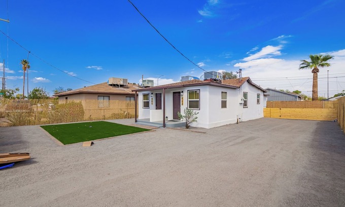 Mesa Apartment | Cozy studio in charming Mesa with WiFi, AC