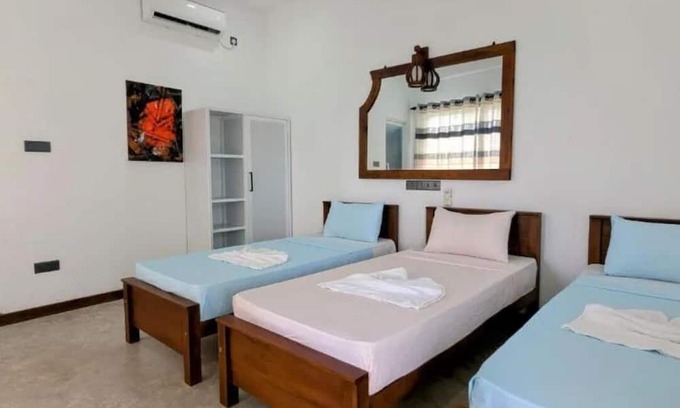 Polhena Bed & Breakfast | Skyy Villa - Standard Triple Room