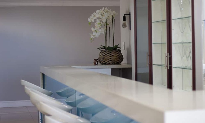 Durban Apartment | Luxury 4-Bedroom Apartment with Stunning Seaviews & Aircon – Your Dream Escape
