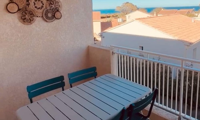 Prunete Apartment | Charmant T2 rénové avec vue mer