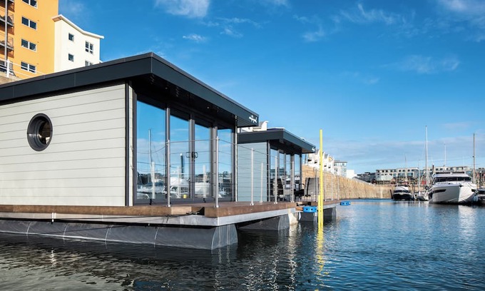 St. Helier Apartment | Oyster floating pod in St Helier Marina