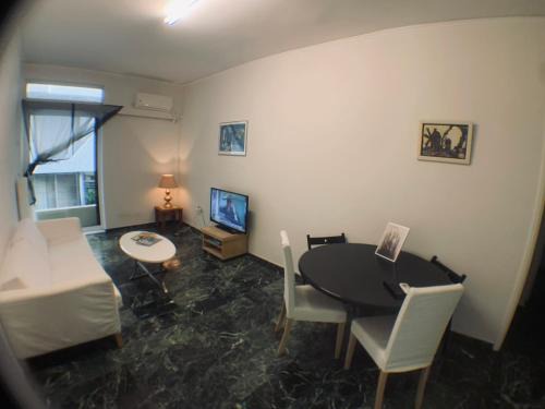Neapoli Apartment | Lycabettus Hill Quiet Apartment