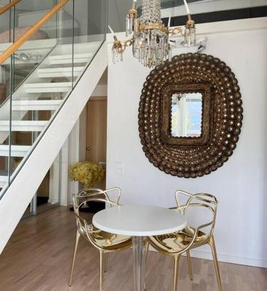 Ullanlinna Apartment | Elegant Penthouse Loft - City Center