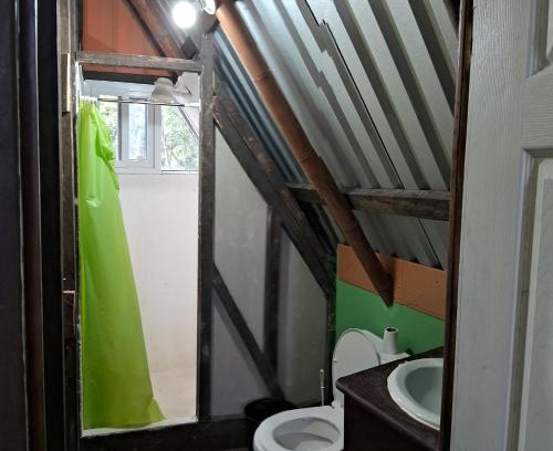 Fronteras Hotel | KARLITAS habitaciones, restaurante y Parquéo