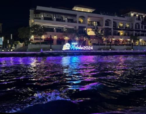 Bunga Paya Pantai Hotel | River Cruise Hotel