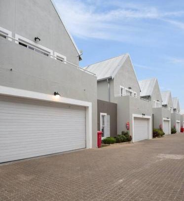Windhoek Apartment | Puteoli Estate - Modern Elegance